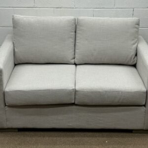 "Lola" Sofa and Love 🇨🇦